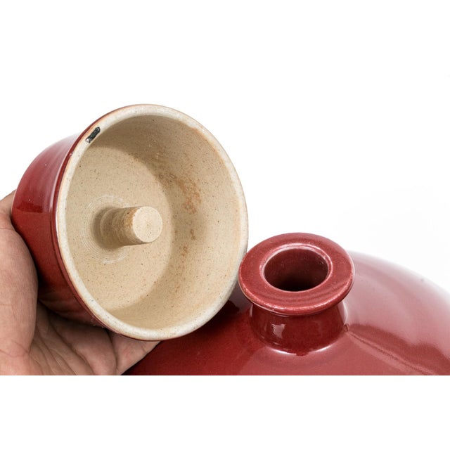 Chinoiserie Vintage Chinese Oxblood Red Glazed Lidded Temple Jar For Sale - Image 3 of 6