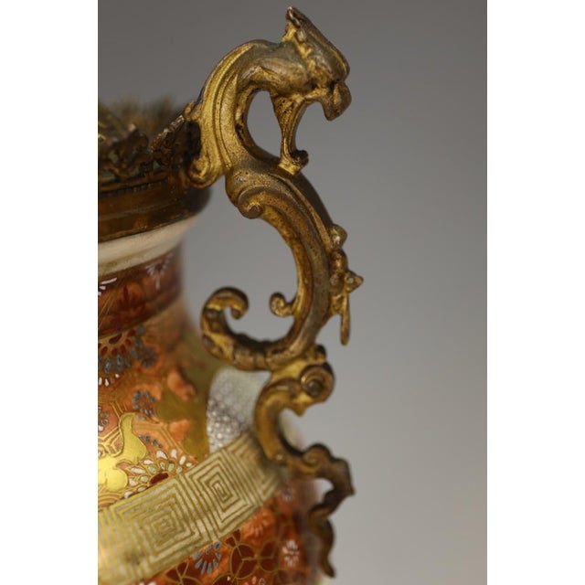 Late 19th Century Large Japanese Satsuma Table Lamps in Gilt Bronze Ormolu Mounts, Meiji Period c.1880 by Unknown for Unknown, Set of 2 For Sale - Image 5 of 18