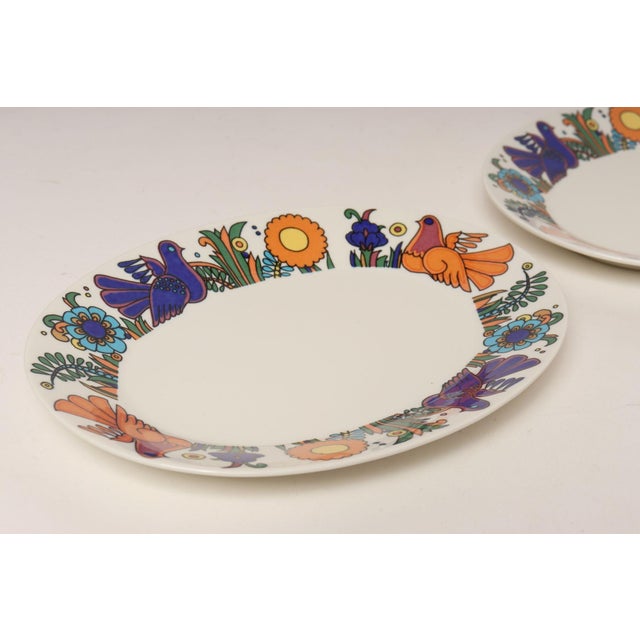 Set of Four Vintage Villeroy & Boch "Acapulco" Bird Motif Deep Oval Plates For Sale - Image 10 of 17