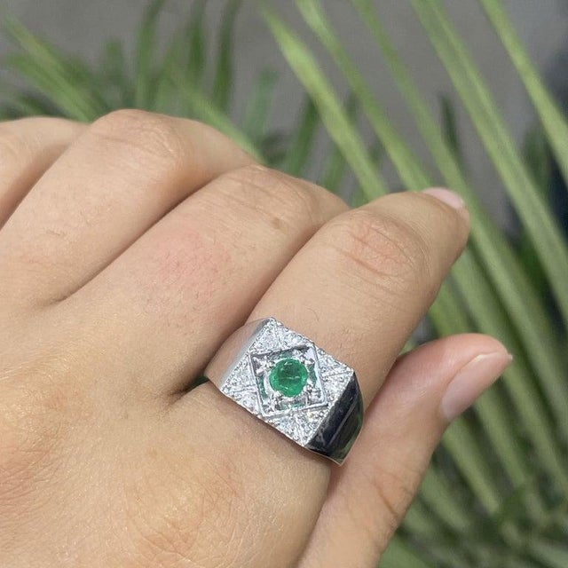 Classic Retro Inspired Emerald Cocktail Wide Band, Size 6.5 For Sale - Image 9 of 14