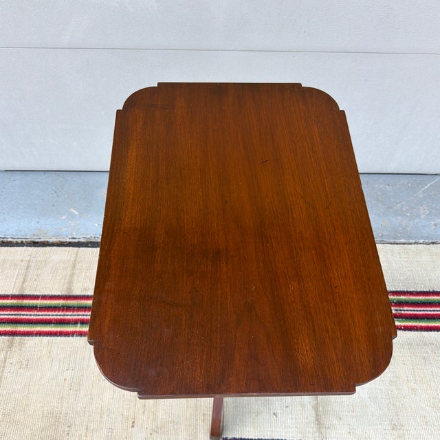 Antique Pennsylvania Walnut Federal Tilt Top Spider Leg Candlestand, Chester County, Circa 1820s For Sale - Image 10 of 12