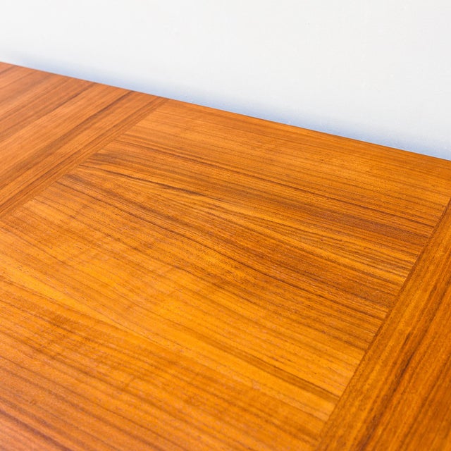 1950s Restored 1950s T. H. Robsjohn-Gibbings for Widdicomb Walnut Dining Table For Sale - Image 5 of 15