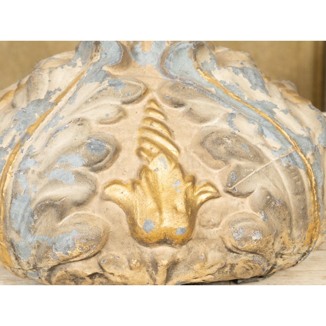 19th Century Italian Painted and Parcel Gilt Tôle Bed Corona with Foliage Motif and Finial For Sale - Image 10 of 10