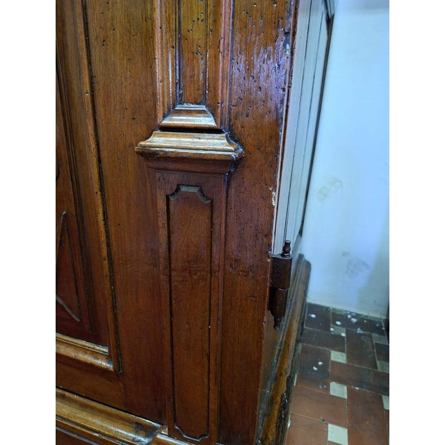 Late Baroque Genoese Linen Wardrobe in Walnut, 17th Century For Sale - Image 14 of 18