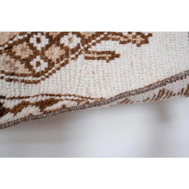 Natural White Herki Turkish Hand-Knotted Runner 2'9" X 11'6" For Sale - Image 10 of 13