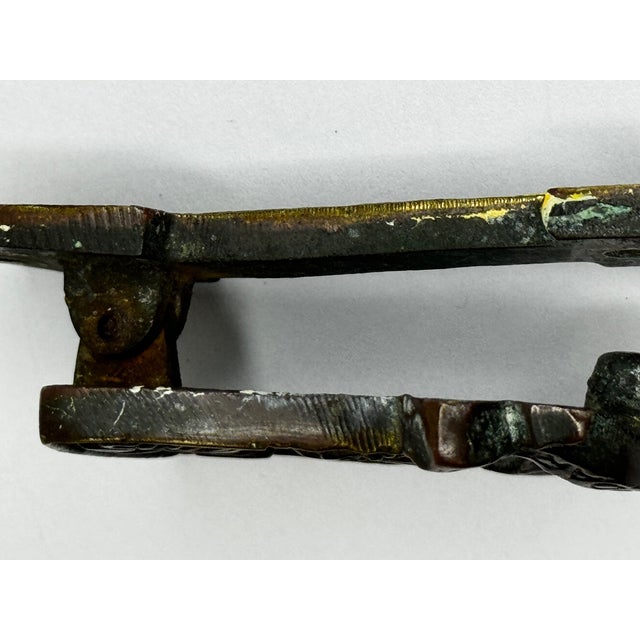 British Cheddar Bronze Door Knocker Heraldic Coat of Arms Shield Fleur De Lys C1925 For Sale - Image 17 of 18