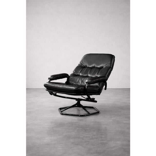 Set of Mid-Century Modern Danish Black Leather Swivel Chair & Ottoman from Unico, 1970s For Sale - Image 9 of 18