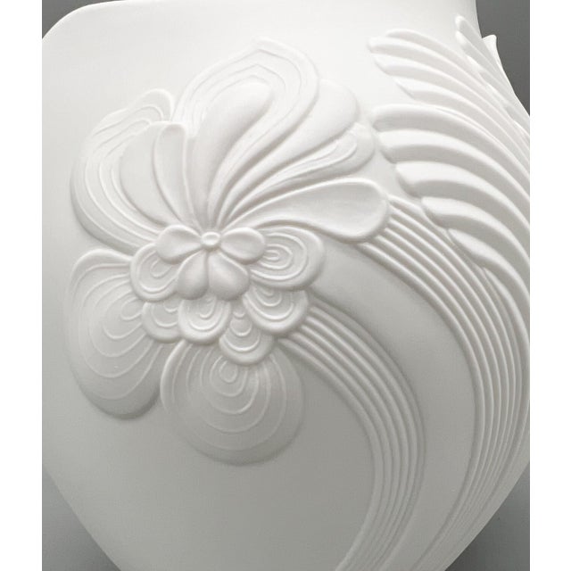 Set of 3 Vintage M. Frey Kaiser West Germany White Bisque Porcelain Floral Vessels – Mid to Late 20th Century – Romantic / European Traditional For Sale - Image 13 of 16