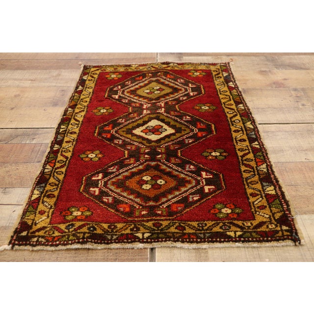 Textile Vintage Turkish Yastik Rug - 01'09 X 02'08 For Sale - Image 7 of 8