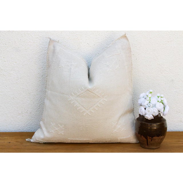 24" Riad Weave Moroccan Silk Pillow For Sale - Image 9 of 9