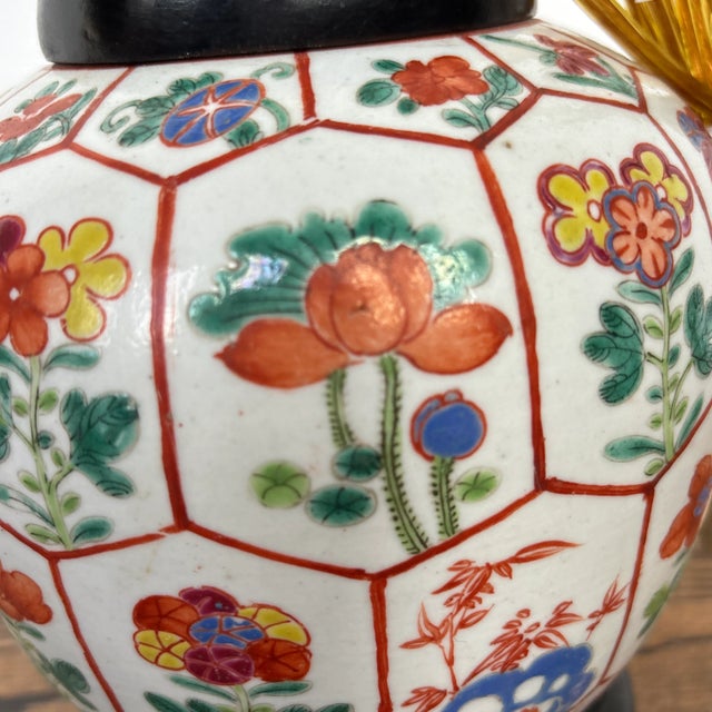 Early 20th Century Hand Painted Oriental Pot Lamps For Sale - Image 4 of 4
