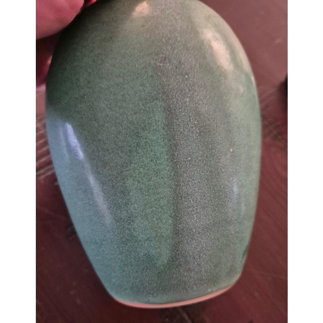Vintage Signed Arts & Crafts Style Matte Green Speckled Ceramic Ovoid Vase For Sale - Image 4 of 7