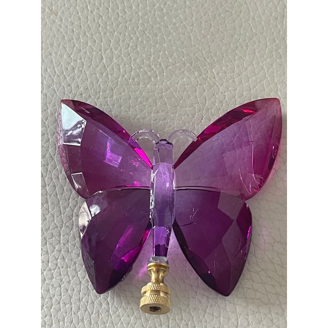 1960s Large Acrylic Purple Butterfly Lamp Finial For Sale In Miami - Image 6 of 7