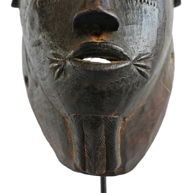 Late 19th Century Baule Helmet Mask For Sale - Image 9 of 12