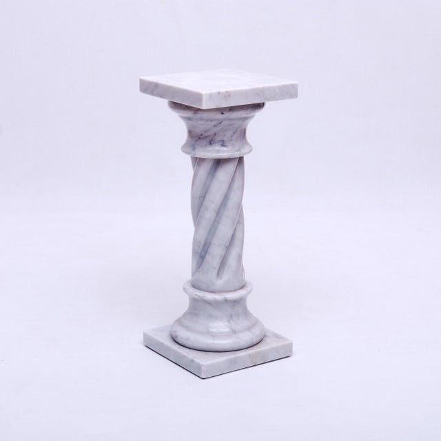 Postmodern Vintage Carrara Marble Column, 1980s For Sale - Image 3 of 3