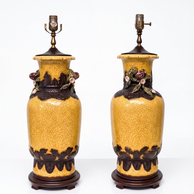 Chinese Export Style Jar / Vase Form Crackle Glaze Table Lamps W/ Fruit - Pair For Sale - Image 9 of 9