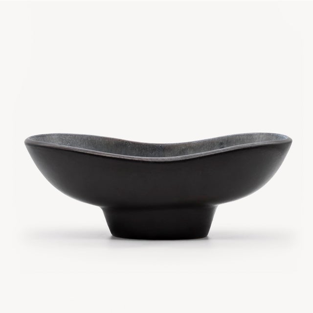 Modern Mid-Century Ceramic Footed Bowl by Fridegart Glatzle for Karlsruher Majolika, Germany, 1970s For Sale - Image 3 of 11