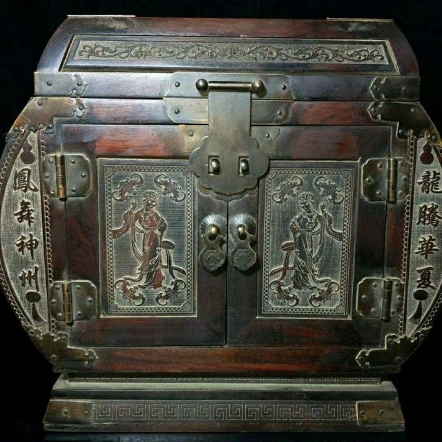 1950s Antique Chinese Redwood Jewelry Box With Intricate Silver/White Metal Mounts For Sale - Image 5 of 8