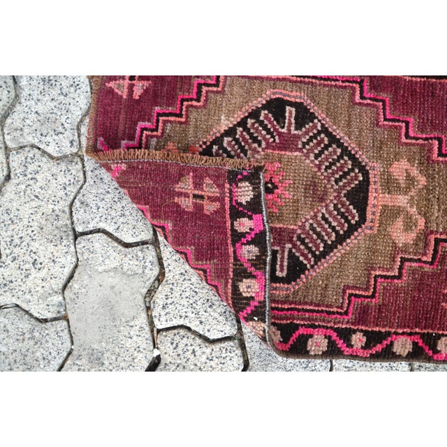 1960s Vintage Mid Century Turkish Rug For Sale - Image 5 of 6
