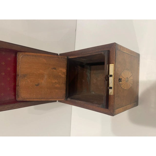 Brown English Regency Tea Caddy with Inlay and Interior Lid, 19th Century For Sale - Image 8 of 9