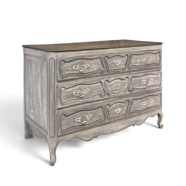 18th Century Country French Painted Commode For Sale - Image 4 of 15