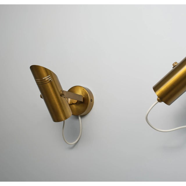 1960s Mid-Century Modern Italian Adjustable Brass Wall Lamps, 1960s, Set of 2 For Sale - Image 5 of 11