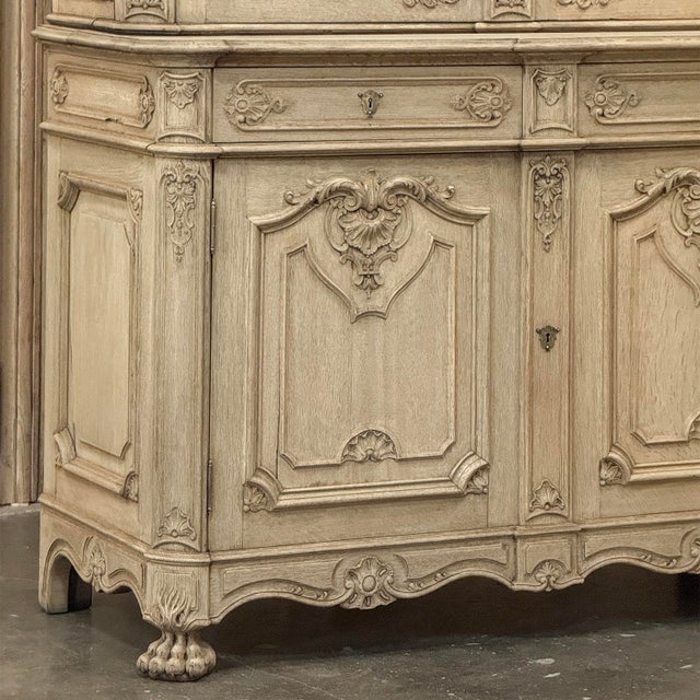 Sand Antique Liegeoise Regence Stripped Oak Bookcase ~ Display Cabinet For Sale - Image 8 of 18