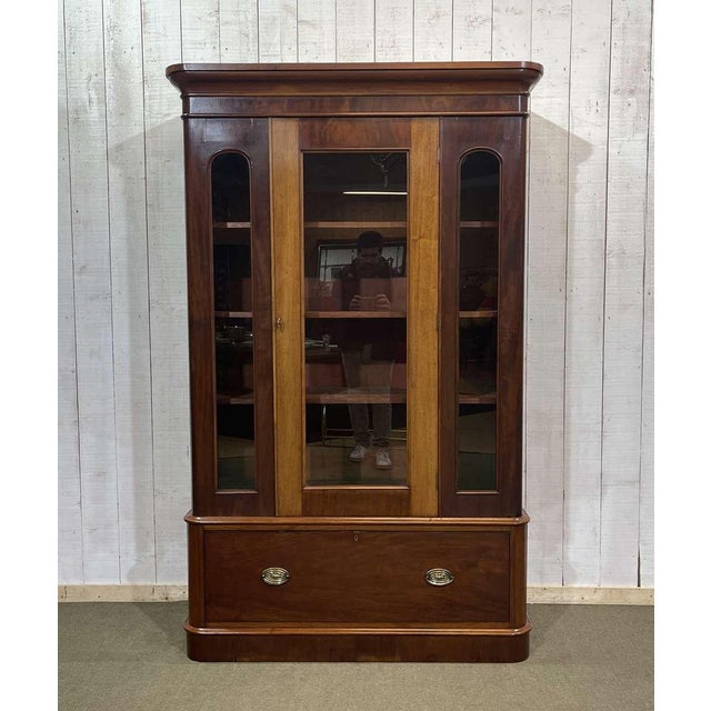 19th Century English Mahogany Bookcase For Sale - Image 10 of 18