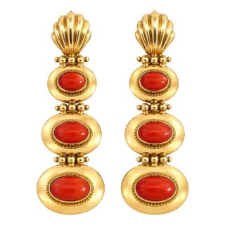Vintage 18k Yellow Gold 3-Station Cabochon Coral Shell Dangle Drop Earrings, Pair For Sale