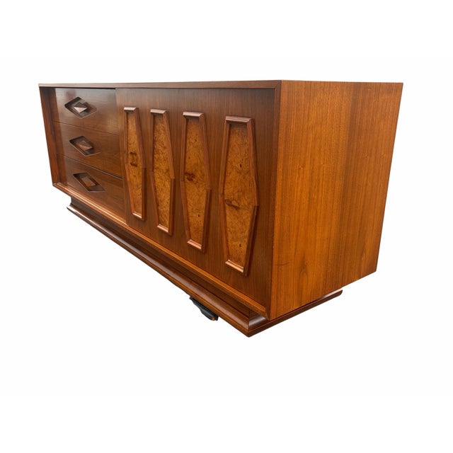 Young Manufacturing 1960s Sculpted Walnut With Burl Long Low Dresser by Young For Sale - Image 4 of 11