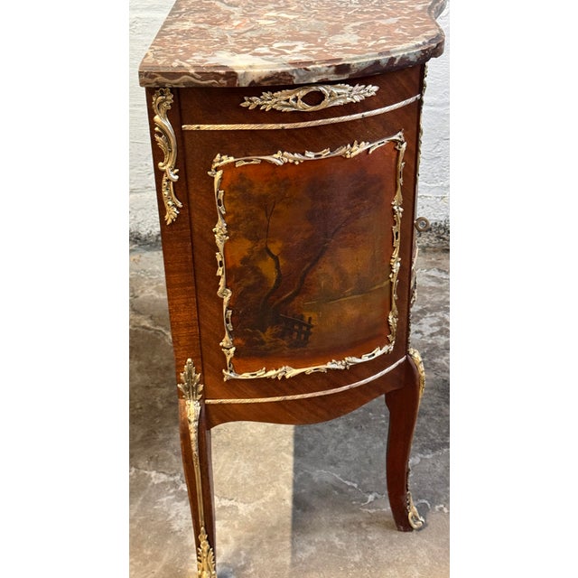 Early 20th Century Pair of French Vernis Martin Style Hand-Painted Commodes For Sale In New York - Image 6 of 17
