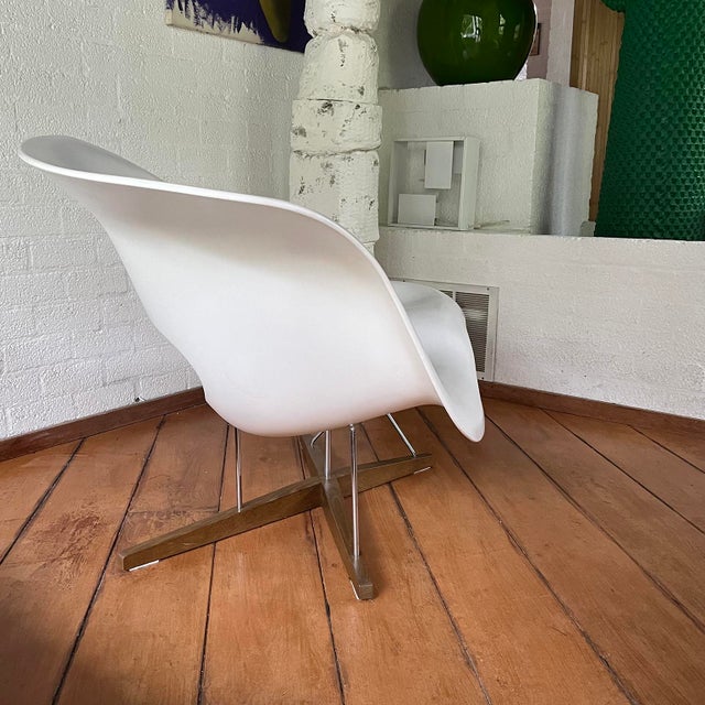 La Chaise Chaise Longue by Ray & Charles Eames for Vitra, 2005 For Sale - Image 16 of 18