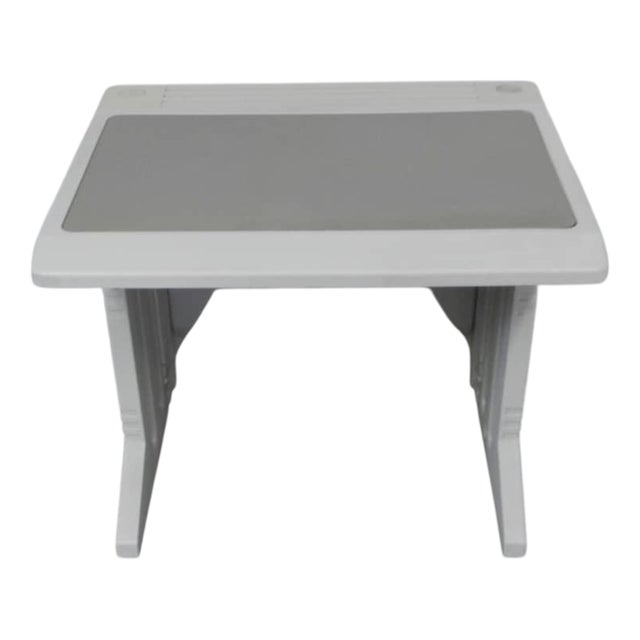 Small Vintage American Desk, 1970 For Sale