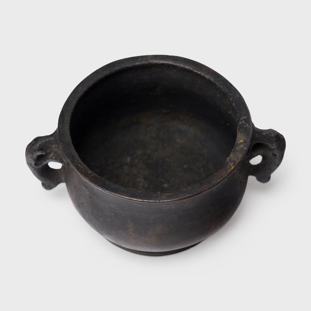 Designed to hold burning incense, censer bowls have been used throughout China for thousands of years. Incense made from...