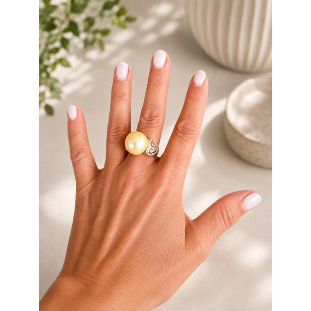 1980s Golden South Sea Pearl & Diamond Heart Ring in 14k Gold For Sale - Image 15 of 15