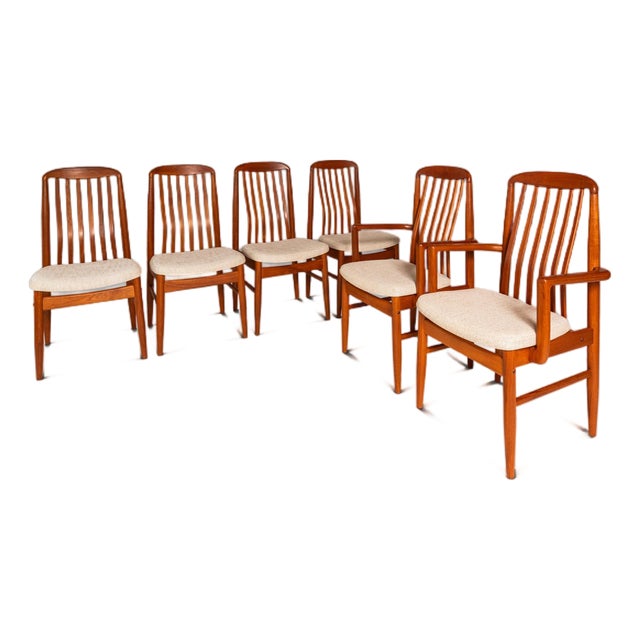 Set of Six (6) Danish Modern Sculptural Dining Chairs in Teak & New Fabric Attributed to Benny Linden for Benny Linden Designs, Thailand, C. 1970s For Sale