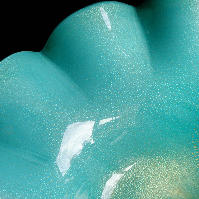 Mid 20th Century Vintage Murano Jade Green Gold Flecks Italian Art Glass Large Ruffle Rim Footed Centerpiece Bowl For Sale - Image 5 of 7