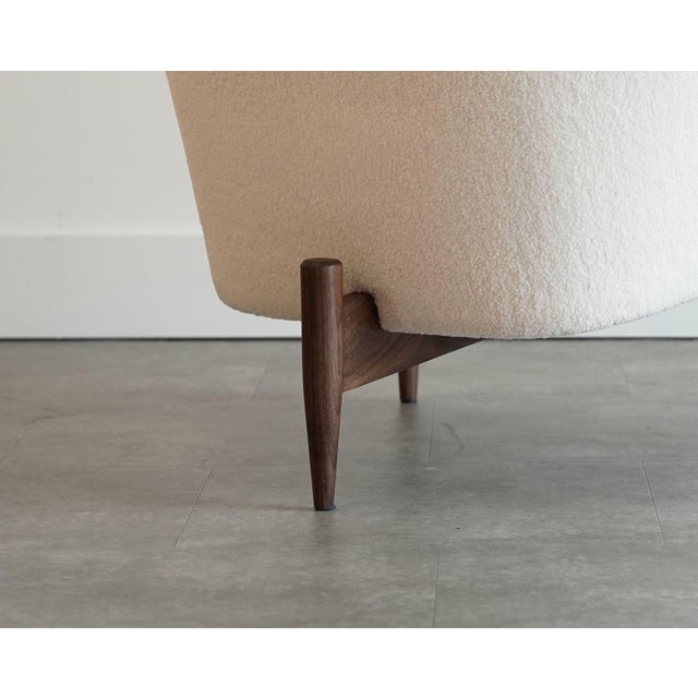 Off-white Set of MCM Walnut Tripod Lounge Chairs in Wool, C. 1950s For Sale - Image 8 of 8