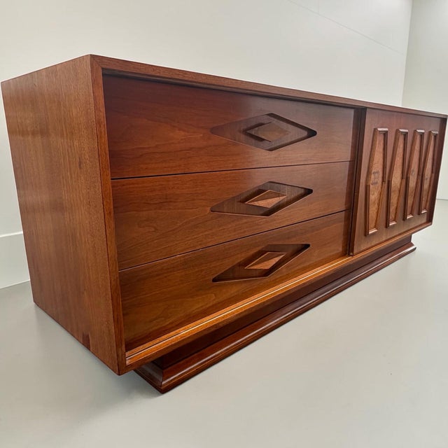 Mid-Century Modern 1960s Sculpted Walnut With Burl Long Low Dresser by Young For Sale - Image 3 of 11