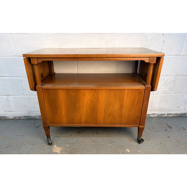 Mid 20th Century Modern Walnut and Brass Drop Leaf Bar Cart For Sale - Image 17 of 17