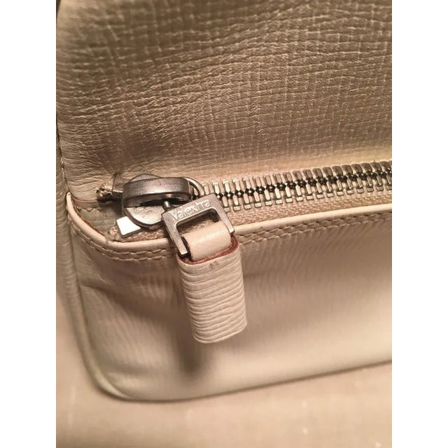 Valextra Serie S Medium Bag in White For Sale - Image 9 of 10