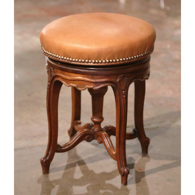 Late 19th Century 19th Century French Louis XV Walnut and Leather Adjustable Piano Stool For Sale - Image 5 of 9