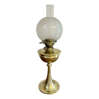 Antique Victorian Brass Oil Table Lamp by Hinks and Sons, 1880s For Sale
