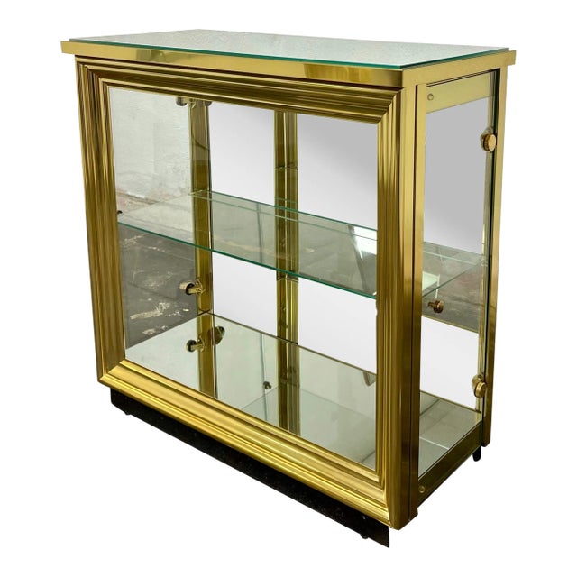 Hollywood Regency Brass & Glass Display or Curio Cabinet After Mastercraft For Sale