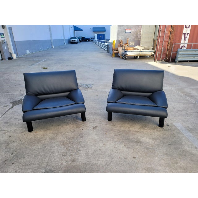 1980s Italian Black Leather Saporiti Lounge Chairs - a Pair For Sale - Image 13 of 13