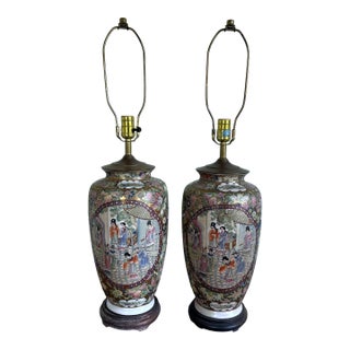 Early 20th Century Pair of Large Chinese Famille Rose Converted Vase Table Lamps For Sale