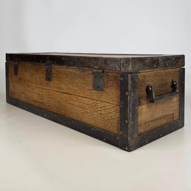 Brown Antique Early 20th Century English Iron-Bound Oak Storage Chest For Sale - Image 8 of 12