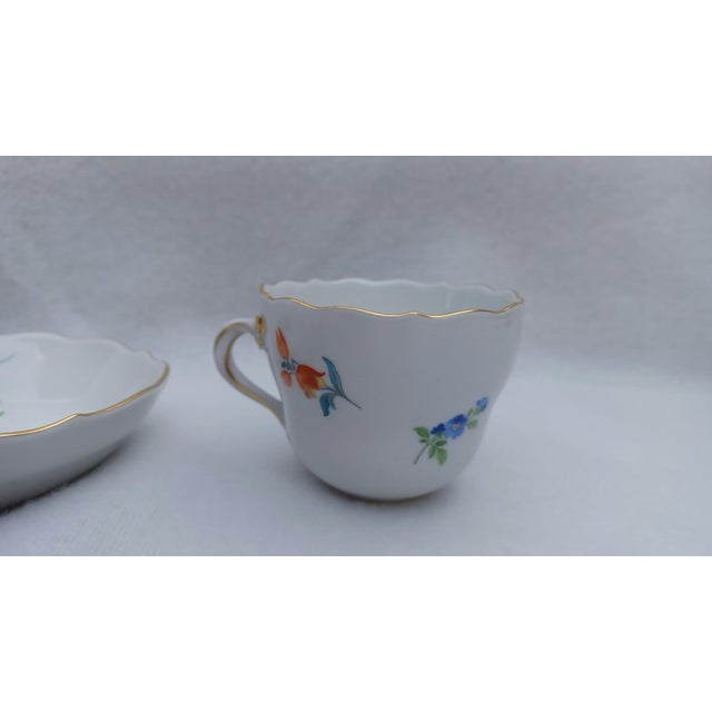 Mid-Century Modern Porcelain Espresso Cup and Saucer with Hand-Painted Aster German Flowers from Meissen, 1950s, Set of 2 For Sale - Image 3 of 10