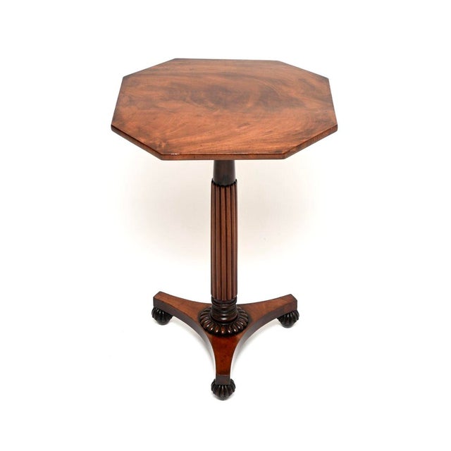 Brown Antique William IV Walnut Occasional Side Table, 1840 For Sale - Image 8 of 8