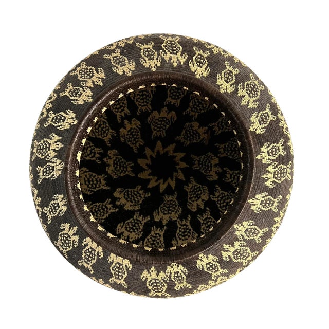 Textile 20th Century Emberá-Wounaan Turtle Basket For Sale - Image 7 of 11